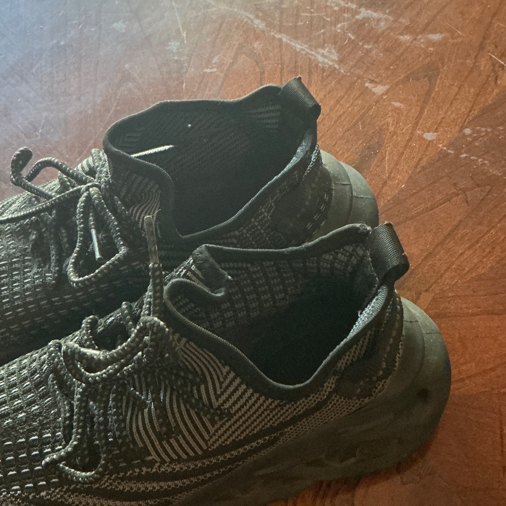 Black Patterned Athletic Sneakers - Picture 4 of 5